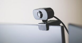 Cara Menggunakan Webcam Eksternal di Laptop yang Mudah!